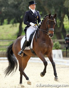 Noemie Goris and Ucelli T winning big at the 2011 Sunshine Tour :: Photo © Astrid Appels