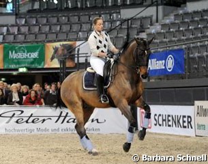 Isabell Werth schooling Satchmo in Stuttgart