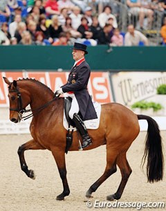 Richard Davison and Hiscox Artemis at the 2011 World Cup Finals in Leipzig, Germany :: Photo © Astrid Appels