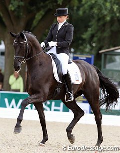 Dorothee Schneider and Sven Rothenberger's Horatio (by Hochadel x  Matcho AA) finished sixth with 8.22