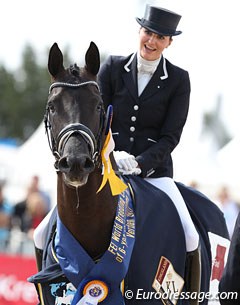 Emmelie Scholtens and Astrix win the 2011 World Championships for 6-year olds :: Photo © Astrid Appels
