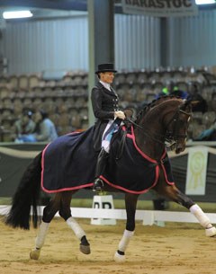 Maree Tomkinson on Diamantina (by Diamond Hit)