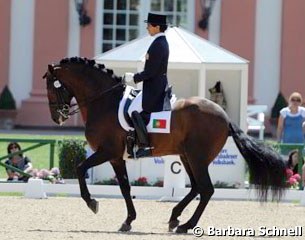 Portuguese Gonçalo Carvalho on Christine Jacoberger's Lusitano stallion Rubi