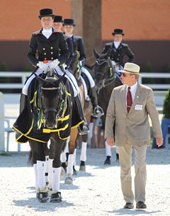 The small tour prize giving headed by Inna Logutenkova on Don Gregorius