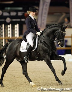 Trained by Markus Gribbe, Julia Funke saddled the licensed stallion Dr Doolittle (by Donnerhall x Lauries Crusador xx)