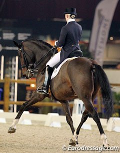 Norwegian Siril Helljesen on the very talented Danish mare Dorina (by Don Schufro). Mistakes in the canter tour pushed the score down.