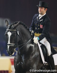 Polish Michal Rapcewicz gives S Rappe (by Ronaldo x Balzflug) a pat after well executed one tempi's