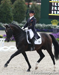 Emma Hindle and Diamond Hit