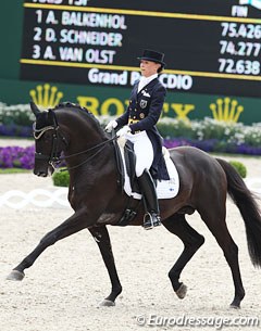 Terhi Stegars and Axis at the 2012 CDIO Aachen :: Photo © Astrid Appels