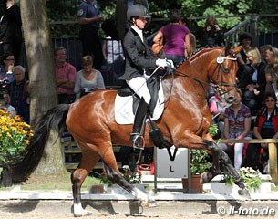 Johanna von Fircks on Dream of Nymphenburg (by Dark Fire x Disco Prince)