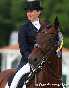Lyndal Oatley and Sandro Boy were fourth in the 2012 CDI Compiegne Grand Prix and highest scoring Australian pair at this Australian Olympic nomination event :: Photo © Astrid Appels