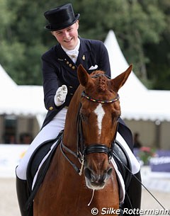 Sanneke Rothenberger on Wolke Sieben