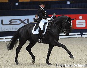 Dorothee Schneider on her student U25 rider Charlott Stella Roth's Diva Royal (by Don Frederico x Warkant)