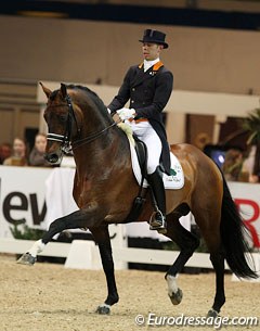 Hans Peter Minderhoud and Johnson at the 2012 CDI Drachten :: Photo © Astrid Appels