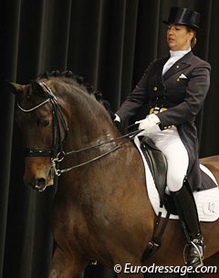 Renske Quellhorst is back in the international show ring with Evita. Unfortunately the mare was totally confused by her Grand Prix training and was unable to relax