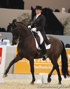 Kebie van der Heijden on the very elegant, light footed Ultiem (by Gribaldi)