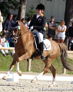 Dutch Jelle Peeters and Den Ostriks Dailan rode to music from children's movies. It was a mix max of songs but very age appropriate