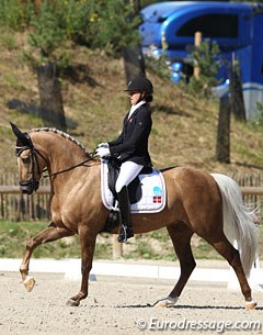 Victoria Vallentin on Natalina