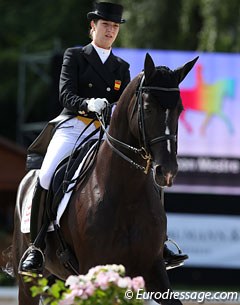 Spanish Alexandra Barbancon was supposed to compete Webbe (by Jazz) but the gelding suffered from a minor colic attack last week and was given extra rest. Mr Q (by Matcho AA) filled his shoes and was the perfect schoolmaster