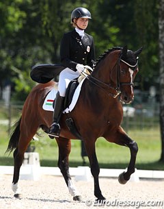 Hungarian Fanni Mali on Bradley Beach (by Baroncelli)