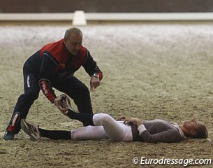 Tjalling van den Berg demonstrating muscle control: relaxation and tension on command