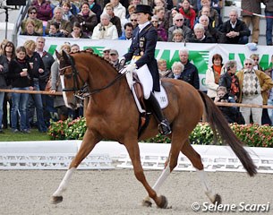 Anabel Balkenhol on Dablino