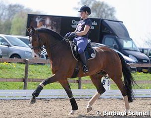 German junior rider Vivien Niemann is schooling Cipriani in Hagen