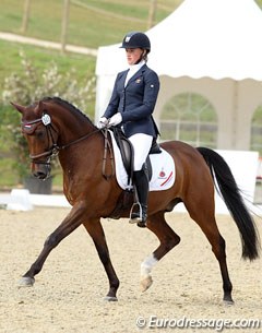 Lisanne Zoutendijk on Amaretto :: Photo © Astrid Appels