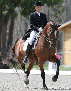 Lars Petersen on his second GP horse, Marcia Pepper's 14-year old DWB mare Mariett (by Come Back II x Sidney) :: Photo © Sharon Packer