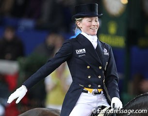 Helen Langehanenberg in her final salute with eyes closed