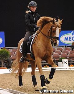 Sophie Kampmann schooling her pony Voyager