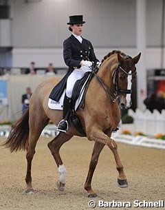 Louisa Lüttgen on the World Young Horse Championship bronze medallist Diamantenbörse (by Diamond Hit)