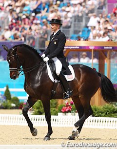 Steffen Peters and Ravel performed their Avatar freestyle, made by Terry Gallo.