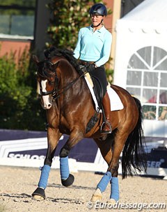 Senta Kirchhoff schooling Wildfire