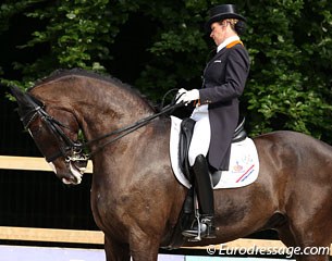 Anky van Grunsven warming up Salinero for the Grand Prix