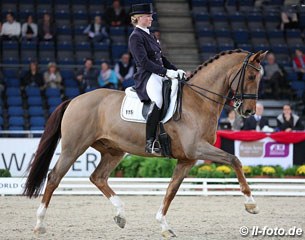 Pia Fortmuller on Orion (by Jazz)