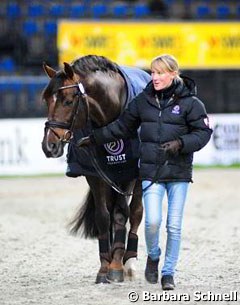 Helen Langehanenberg takes Damon Hill for a walk in the morning