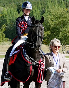Andrea Bank and Doringcourt win the Prix St. Georges at the 2012 FEI World Dressage Challenge in Taupo