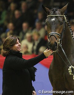 Quateron gets a pat from his Spanish owner