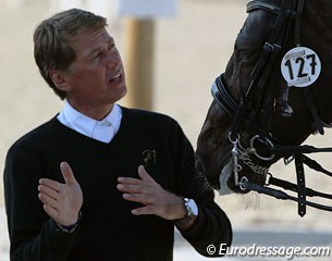 Emile Faurie giving instructions after Annie Perry wrapped up her ride on Feine Dame