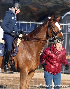 Finnish Emma Kanerva gets some help from legendary Finnish trainer Kyra Kyrklund, who is always quite vivid in her mimicry