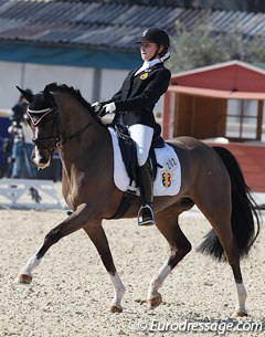 Belgian pony rider Noa Moermans on Dempsy Smokey