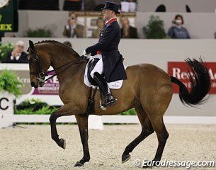 Richard Davison on Hiscox Artemis at the 2012 World Cup Finals :: Photo © Astrid Appels