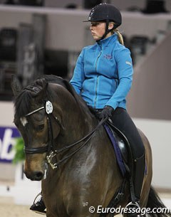 Dutch Jenny Schreven on her 20-year old Krawall (by Focus)