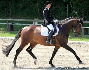 Jessica Otten-Willers on Sevilla (by Scolari x Matcho AA)