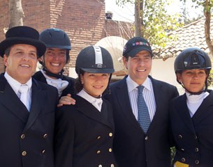 The Ecuadorian team for the 2013 Bolivarian Games: Guido Paez, Carolina Espinoza, Martina Falconi, coach Cesar Torrente, and Maria Jose Granja :: Photo © Maria Granja