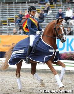 Vivien Lou Petermeier and Da Vinci HS win the 6-year old division at the Bundeschampionate