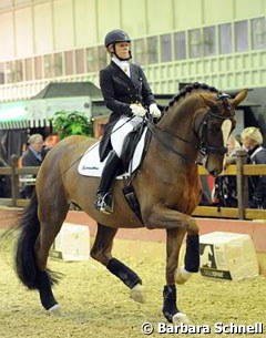 Nadine Capellmann and Girasol in the warm-up