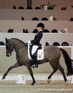 Lavinia Arl and Equestricons Epiascer in a winning mood at the 2013 CDI Drachten :: Photo © Astrid Appels