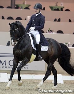 Bart Veeze on the Dutch warmblood Wonderboy DDH (by Welt Hit II)